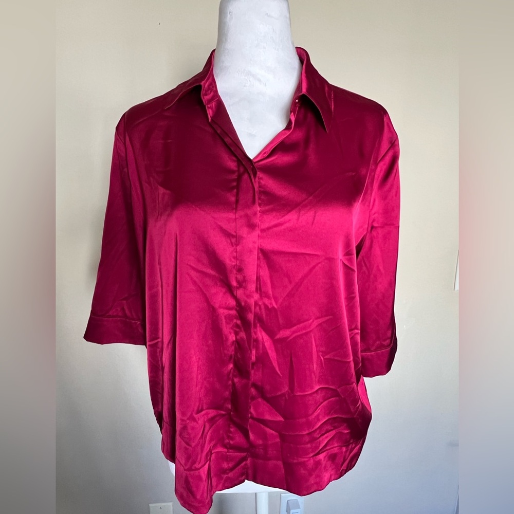 Evereve Fuchsia Satin Button Down Shirt